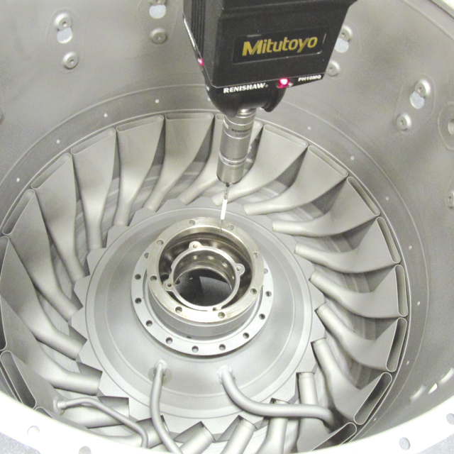 The Renishaw probe measures the interior of a gas generator case.