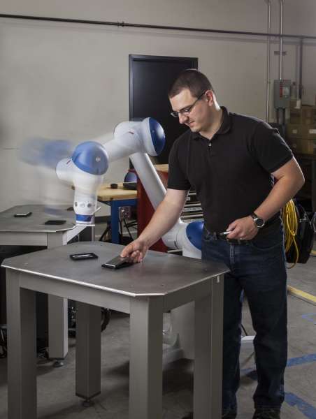 Yaskawa Motoman HC10 Motion: Collaborative robots for the factory of the future
