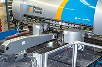 The Prima Power bending centre is a semi-automatic solution for small batches as well as for serial manufacturing. It shortens total manufacturing time as the loading operation is simultaneous with the unloading of the ready-bent component.